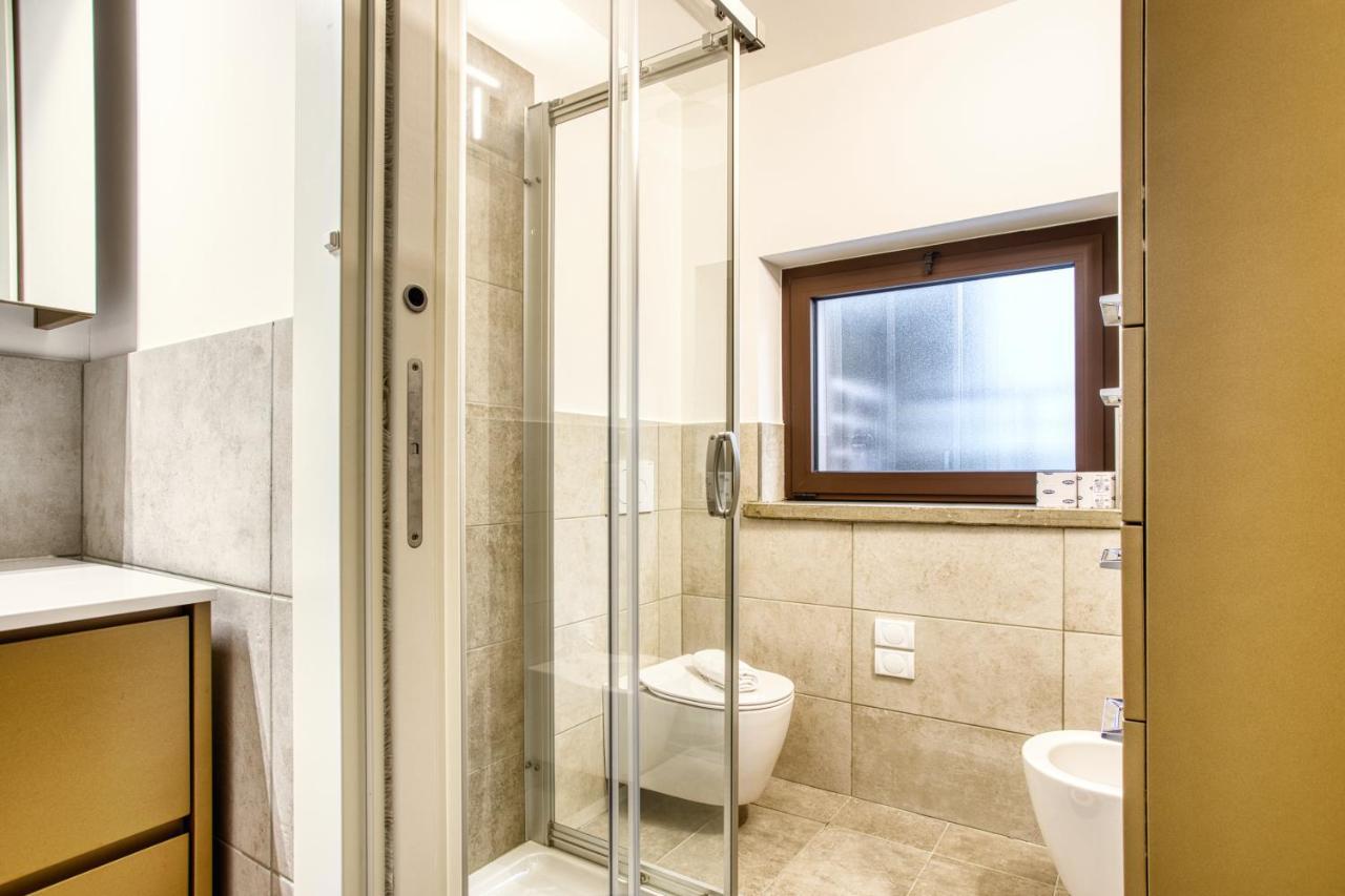 Апартаменты Joivy Charismatic 1-Bed Flat With Parking Милан Экстерьер фото
