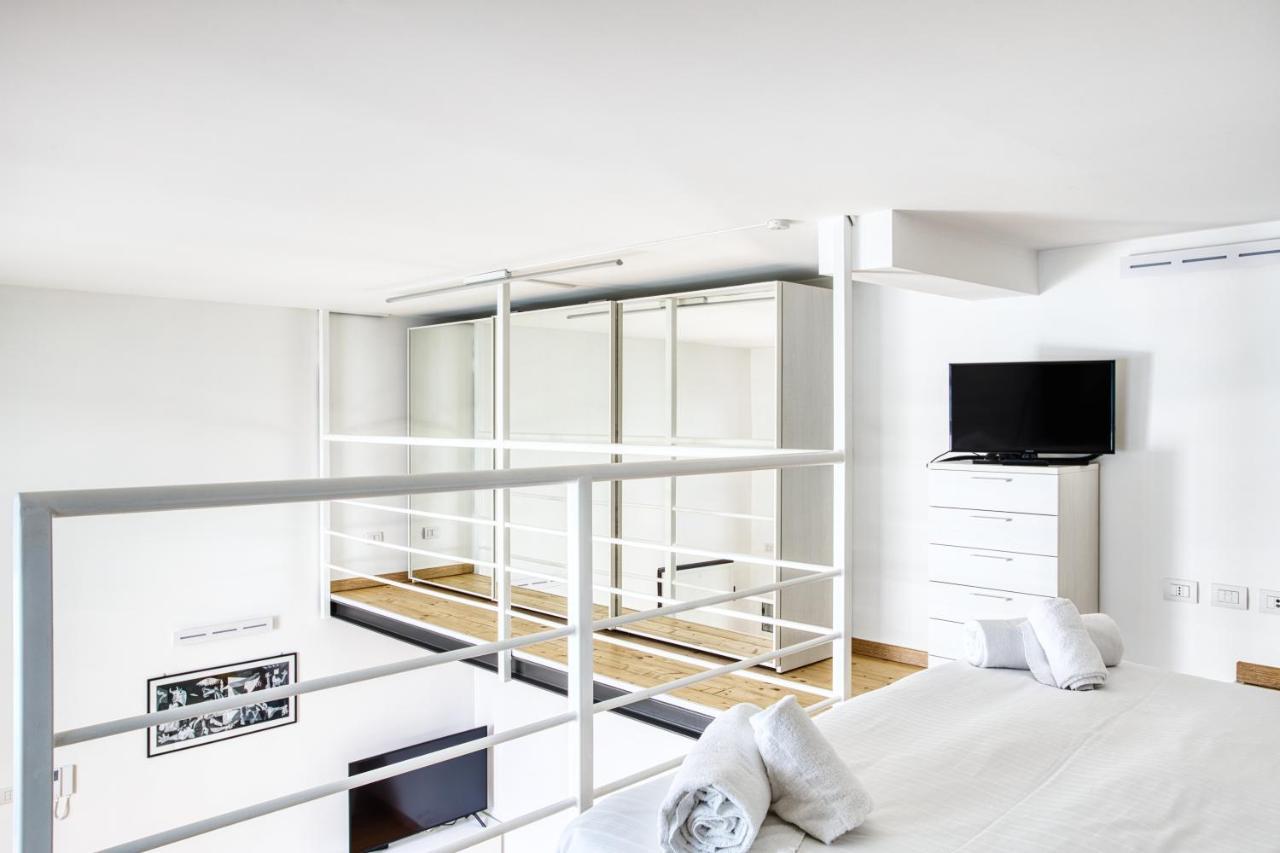 Апартаменты Joivy Charismatic 1-Bed Flat With Parking Милан Экстерьер фото